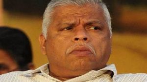 ആര്‍എസ്എസ് പ്രവര്‍ത്തകന്റെ ഒളിവ് ജീവിതം: കുടുംബത്തിന് സിപിഎം ബന്ധമില്ലെന്ന്  എം വി ജയരാജന്‍
