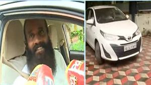 'വിസ്മയയുടെ ആത്മാവ് ഈ കാറിൽ'; കോടതിയിലേക്ക് അച്ഛന്റെ യാത്ര കിരണിന് നൽകിയ കാറിൽ, ഫ്രണ്ട് സീറ്റ് ഒഴിച്ചിട്ടു