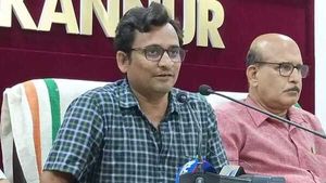 അതിവേഗ റെയില്‍: സിപിഎമ്മിനും ബിജെപിക്കും ഇരട്ടത്താപ്പെന്ന് ശശികാന്ത് സോണാവനെ