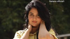 സിനിമാ സെറ്റിലും പ്രശ്‌നം, മോഹിച്ചത് ഷഹനയുടെ പണം, മുഖത്ത് പാടുകളും; വെളിപ്പെടുത്തി സംവിധായകന്‍