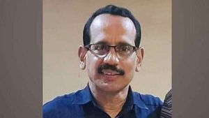 30 വര്‍ഷത്തോളം വിദ്യാര്‍ത്ഥിനികളെ പീഡിപ്പിച്ചെന്ന പരാതി: മുന്‍ സിപിഎം കൗണ്‍സിലര്‍ കസ്റ്റഡിയില്‍