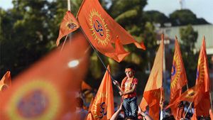 വാളുമായുള്ള വനിതകളുടെ പ്രകടനം: വിശ്വഹിന്ദു പരിഷത്തിനെതിരെ നടപടിയെടുക്കാതെ പോലീസ്