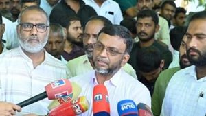 സംസ്ഥാന പ്രസിഡന്റിനെ അറസ്റ്റ് ചെയ്യാന്‍ നീക്കം; മുഖ്യമന്ത്രിയുടെ ഓഫീസിലേക്ക് പിഎഫ്‌ഐ മാര്‍ച്ച്