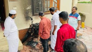 കണ്ണൂര്‍ സിറ്റിയിൽ  എസ്ഡിപിഐ നേതാവിന്റെ  ബൈക്ക് കത്തിനശിച്ച നിലയില്‍: പൊലിസ് അന്വേഷണമാരംഭിച്ചു