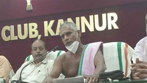 ദുരിതക്കയത്തില്‍ വടക്കെ മലബാറിലെ ആചാരസ്ഥാനികരും കോലധികാരികളും