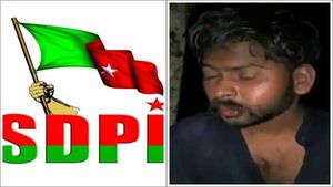 ഫ്‌ളക്‌സ് കീറിയെന്ന് ആരോപണം; ഡിവൈഎഫ്‌ഐ പ്രവര്‍ത്തകന് ക്രൂരമര്‍ദ്ദനം, കുറ്റസമ്മതം നടത്തിച്ച് എസ്ഡിപിഐ