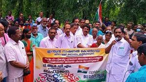 ആറളം ഫാമിലെ ആദിവാസി കര്‍ഷകരെ സര്‍ക്കാര്‍ കൊലയ്ക്ക് കൊടുക്കുന്നു: അഡ്വ. മാര്‍ട്ടിന്‍ ജോര്‍ജ്ജ്