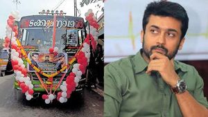 'സൂര്യയ്ക്ക് പിറന്നാൾ',ബലൂണും പോസ്റ്ററും കെട്ടി സ്വകാര്യ ബസ് സര്‍വീസ്; കയ്യോടെ പൊക്കി പൊലീസ്