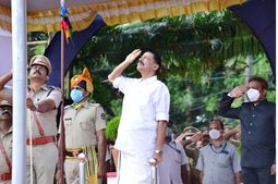 'ഭരണഘടനയേയും മതനിരപേക്ഷ ഉള്ളടക്കത്തേയും സംരക്ഷിക്കുക ഇന്നിൻ്റെ കടമ'; മന്ത്രി എം വി ഗോവിന്ദൻ