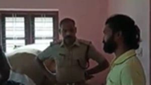  ആലപ്പുഴയിൽ വൻ ലഹരി വേട്ട: 30 ലക്ഷം രൂപയുടെ ഹാൻസ്, 72,000 പാക്കറ്റ്