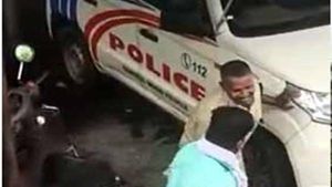 നായയുമായി എത്തി പൊലീസ് സ്റ്റേഷനില്‍ അതിക്രമം; ഗേറ്റ് തകര്‍ത്തു, അമ്പതുകാരന്‍ അറസ്റ്റില്‍