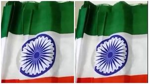   മാനദണ്ഡം പാലിച്ചില്ല;ഇടുക്കിയില്‍ പാഴായത് ഒരുലക്ഷത്തിലേറെ ദേശീയ പതാകകള്‍; ക്രമക്കേട് ഇങ്ങനെ.. 