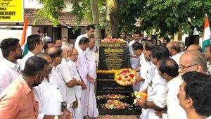 സ്വാതന്ത്ര്യസമരത്തെ പുറകില്‍ നിന്നും കുത്തിയവരെ തിരിച്ചറിയണം: മാര്‍ട്ടിന്‍ ജോര്‍ജ്