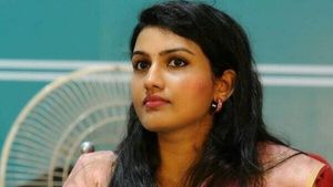 മഴ അവധിയില്‍ ആശയക്കുഴപ്പം; കളക്ടര്‍ രേണു രാജിനെതിരെ ഹര്‍ജി, കമ്മീഷനില്‍ പരാതി, മന്ത്രി ഇടപെട്ടു
