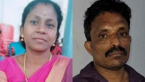 പാലക്കാട് ഉറങ്ങി കിടന്ന വീട്ടമ്മയെ ഭർത്താവ് വെട്ടിക്കൊന്നു; മകൾക്കും വെട്ടേറ്റു