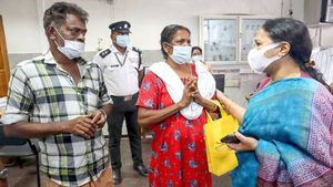 അനുഭവിച്ച വേദനകളെപ്പറ്റി വിദ്യ മന്ത്രിയോട് പറഞ്ഞു; ചികിത്സ സൗജന്യമാക്കി സര്‍ക്കാര്‍