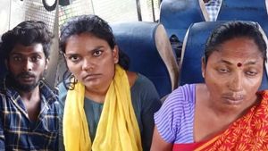 രാത്രി കാറിലും ബൈക്കിലും മോഷ്ടാക്കള്‍ എത്തി; ദമ്പതികള്‍ക്ക് മര്‍ദ്ദനം, സംഘത്തില്‍ സ്ത്രീകളും, പിടിയില്‍