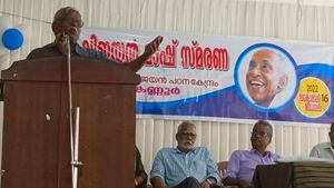 നരേന്ദ്രമോദി ജനങ്ങളെ ഭിന്നിപ്പിച്ചു ഭരിക്കുന്ന ഭരണാധികാരി: ആര്‍.ശിവസുന്ദര്‍ 