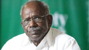 'മലയാളി പണിയെടുക്കുന്നില്ല, ഹിന്ദിക്കാരെക്കൊണ്ട് പണിയെടുപ്പിക്കുന്നു': എംഎം മണി