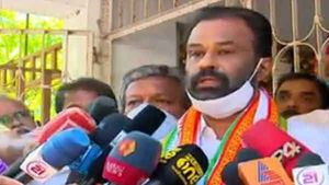 ജവഹര്‍ സ്റ്റേഡിയം മലിനമാക്കിയതിന് പിഴ; വാക്‌പോരുമായി സിപിഎമ്മും കോണ്‍ഗ്രസും
