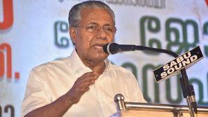 രോഗാതുരമായ മനസാക്ഷിയുള്ളവർക്ക് മാത്രമേ ഇത്തരം കൃത്യങ്ങളില്‍ ഏർപ്പെടാന്‍ സാധിക്കൂ: മുഖ്യമന്ത്രി
