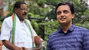 'ഉദ്യോ​ഗസ്ഥർ പറയുന്നതനുസരിച്ച് തുള്ളുന്നവരല്ല ഇടതു മന്ത്രിമാർ; രാജ്മോഹൻ ഉണ്ണിത്താന് റിയാസിന്റെ മറുപടി