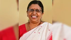 കുടുംബത്തിനകത്ത് ലിംഗനീതിയെ കുറിച്ച് അവബോധവും ജനാധിപത്യവും വേണം: വനിത കമ്മീഷന്‍