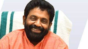'അസഭ്യം പറഞ്ഞു, വസ്ത്രം ഉയര്‍ത്തിക്കാണിച്ചു'; പികെ രാജുവിനെതിരെ യുഡിഎഫ് കൗണ്‍സിലര്‍മാരുടെ പരാതി
