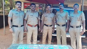 കൂട്ടുപുഴ ചെക്ക് പോസ്റ്റില്‍ ബസില്‍ നിന്നും വെടിയുണ്ടകള്‍ പിടിച്ച കേസ്: അന്വേഷണസംഘം കര്‍ണാടകയിലേക്ക്