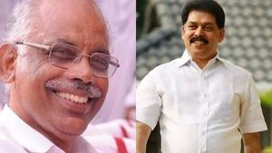 പിടിഎ റഹീമും സംഘവും കൊടുവള്ളിയില്‍ തന്നെ തോല്‍പ്പിച്ചു: ലീഗിലേക്ക് തിരികെ ക്ഷണമെന്ന് കാരാട്ട് റസാഖ് 