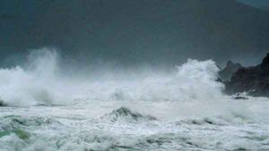 ആശങ്ക വേണ്ട.. എന്നാല്‍ ആരും കടലില്‍ ഇറങ്ങരുത്; വര്‍ക്കലയില്‍ കടല്‍ ഉള്‍വലിഞ്ഞതില്‍ ദുരന്ത നിവാരണ വകുപ്പ്