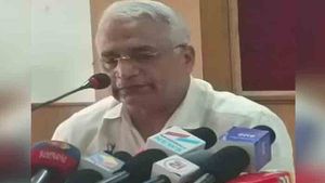 കെഎം ഷാജിവിഭാഗം കരുനീക്കങ്ങള്‍ തുടങ്ങി: അണികള്‍ തമ്മില്‍ സൈബര്‍ യുദ്ധം
