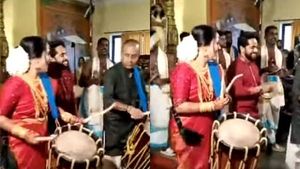  'ഇതാണ് ശരിക്കും മേളം'; ചെണ്ട കൊട്ടി വധു, ഇലത്താളത്തിന്റെ പിന്തുണയായി വരൻ, വൈറല്‍ വീഡിയോ