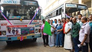  ഗവിയിലേക്ക് പോയാലോ? ബോട്ടിങും ഭക്ഷണവും ഉള്‍പ്പടെ 1300 രൂപ മാത്രം; കിടിലന്‍ ഒഫറുമായി കെഎസ്ആർടിസി