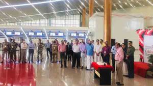 കണ്ണൂര്‍ വിമാനത്താവളത്തിന് നാലാം പിറന്നാള്‍; കേക്ക് മുറിച്ച് ആഘോഷം