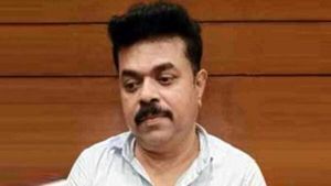 കള്ളനോട്ടുമായി വ്യാജ ഡോക്ടര്‍ അറസ്റ്റില്‍: ടാക്‌സി ഡ്രൈവര്‍മാരെ കബളിപ്പിച്ചു പണം തട്ടുന്ന ശീലം