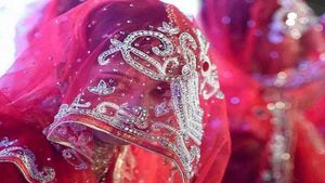 കേരളത്തെ ഞെട്ടിച്ച് ശൈശവ വിവാഹം; 15 കാരിയെ വിവാഹം കഴിച്ചത് രണ്ട് കുട്ടികളുള്ള 47 കാരന്‍!!
