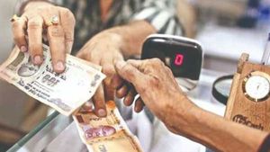 വരുമാന സര്‍ട്ടിഫിക്കറ്റിന് കൈക്കൂലി 10,000 രൂപ; തഹസില്‍ദാറെ കയ്യോടെ പിടികൂടി വിജിലന്‍സ്