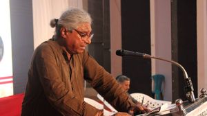  ഹിന്ദുത്വ ശക്തികള്‍ ചരിത്രവസ്തുതകളെ കടന്നാക്രമിക്കുന്നു, മൃദുല മുഖര്‍ജി 