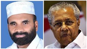 'സ്വപ്‌ന' സേവകരെ സ്റ്റേജില്‍ അവതരിപ്പിച്ചാല്‍ എന്താകുമായിരുന്നു; ചോദ്യങ്ങളുമായി സമസ്ത നേതാവ്