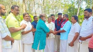 പത്തനംതിട്ടയിലെ 'സവർക്കർ' ഇനി സഖാവ്: പ്രമുഖ ബിജെപി നേതാവ് ശരത് സവർക്കർ സിപിഎമ്മില്‍