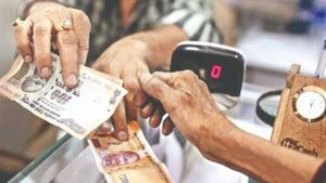  പ്രസവ ശസ്ത്രക്രിയയ്ക്ക് കൈക്കൂലി 2500; ആലപ്പുഴയില്‍ ഡോക്ടറെ കയ്യോടെ പൊക്കി വിജിലന്‍സ്