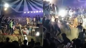 മലപ്പുറത്ത് വള്ളംകളിക്കിടെ തല്ല്; നിരവധി പേർക്ക് പരിക്കേറ്റു