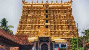 പദ്മനാഭസ്വാമി ക്ഷേത്രത്തില്‍ അറ നിറയെ വിലമതിക്കാനാകാത്ത സമ്പത്ത്; കണ്‍സ്യൂമര്‍ഫെഡിന് കുടിശ്ശിക കോടികള്‍