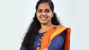'ആറ്റുകാൽ പൊങ്കാലയ്ക്ക് ഉപയോഗിക്കുന്ന ചുടുകല്ല് ലൈഫ് പദ്ധതിക്ക് വേണ്ടി ശേഖരിക്കും'; ആര്യാ രാജേന്ദ്രൻ
