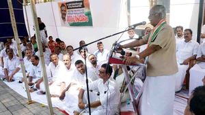 രാഹുലിന് സ്വന്തം ഭാഗം വിശദീകരിക്കാന്‍ കഴിഞ്ഞില്ലെന്ന് ടി പദ്മനാഭന്‍; ' സമയം കൊടുക്കണമായിരുന്നു'