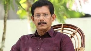 കൈവെട്ട് കേസ്; പ്രതിയെ കുറിച്ച് വിവരം നല്‍കിയാല്‍ 10 ലക്ഷം രൂപ പാരിതോഷികം