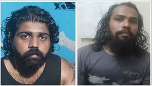  പൊലീസും എക്‌സൈസും വലവിരിച്ചു; കുടുങ്ങിയത് ജീംബ്രൂട്ടനും ഡാര്‍ക്ക് അങ്കിളും, കുപ്രസിദ്ധ ഗുണ്ടകള്‍