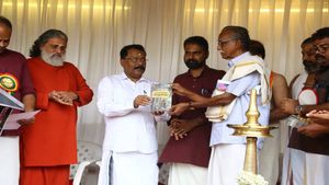 പെരുങ്കളിയാട്ടങ്ങള്‍ മഹാസംസ്‌കാരത്തിന്റെ ഭാഗം: ഗോവന്‍ ഗവര്‍ണ്ണര്‍ പി. എസ് ശ്രീധരന്‍ പിളള 