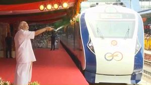വന്ദേഭാരതില്‍ ചോര്‍ച്ച;  എസി ഗ്രില്ലില്‍ വെള്ളമിറങ്ങി, സാധാരണമെന്ന് റെയില്‍വേ